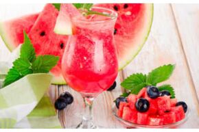 Görögdinnye ital a görögdinnye diétás menüjében egy hét alatti fogyáshoz