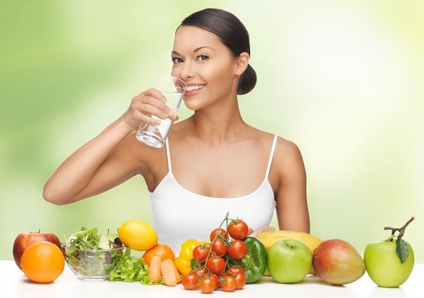 A vízdiéta alapelve az ivási rend betartása, amelyhez teljes értékű élelmiszer fogyasztása társul